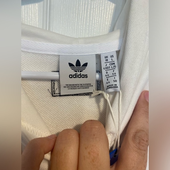 BNWT Adidas Cropped Hoodie Sweatshirt Size Large - Picture 6 of 11